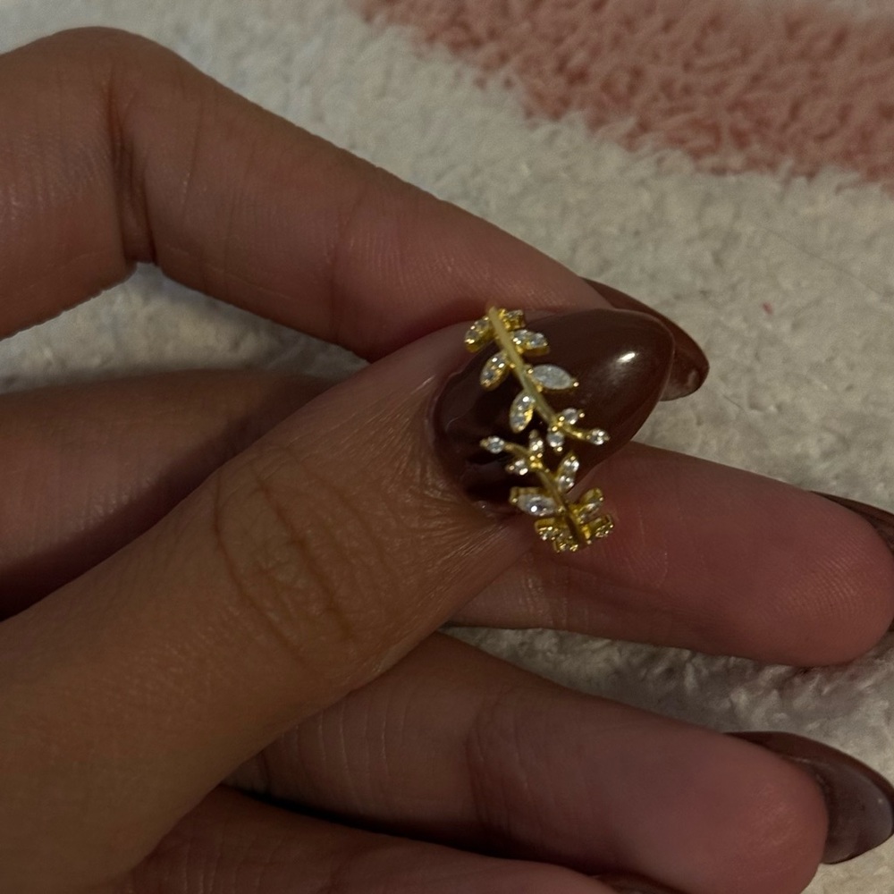 Gold Leaf Ring with Crystals
